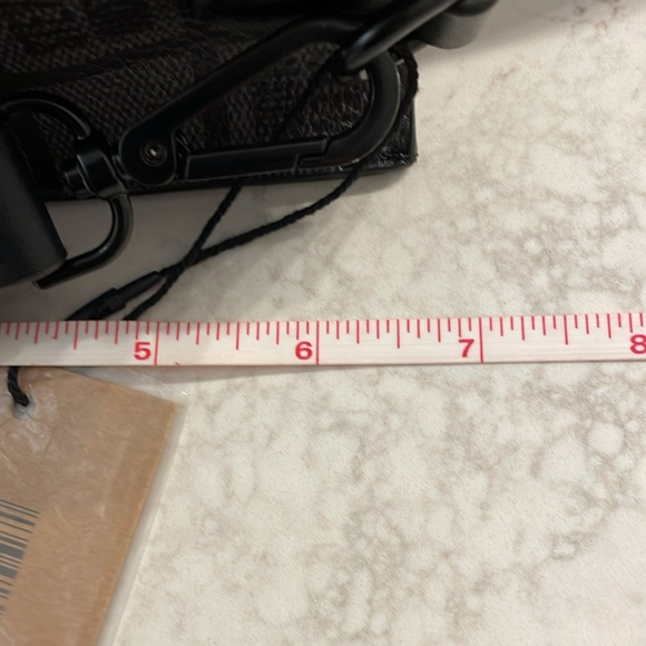 87. Steve Madden Crossbody NWT black, white, grey bag - Picture 6 of 8